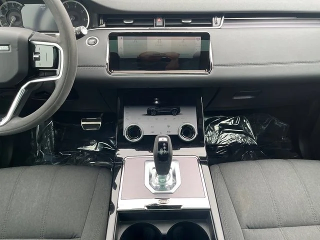 Used 2023 White Land Rover R-Dynamic SE image 15