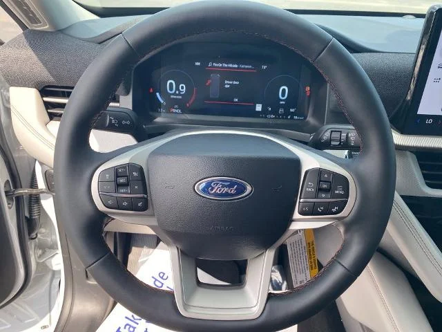New 2026 Space White Metallic Ford Active image 16