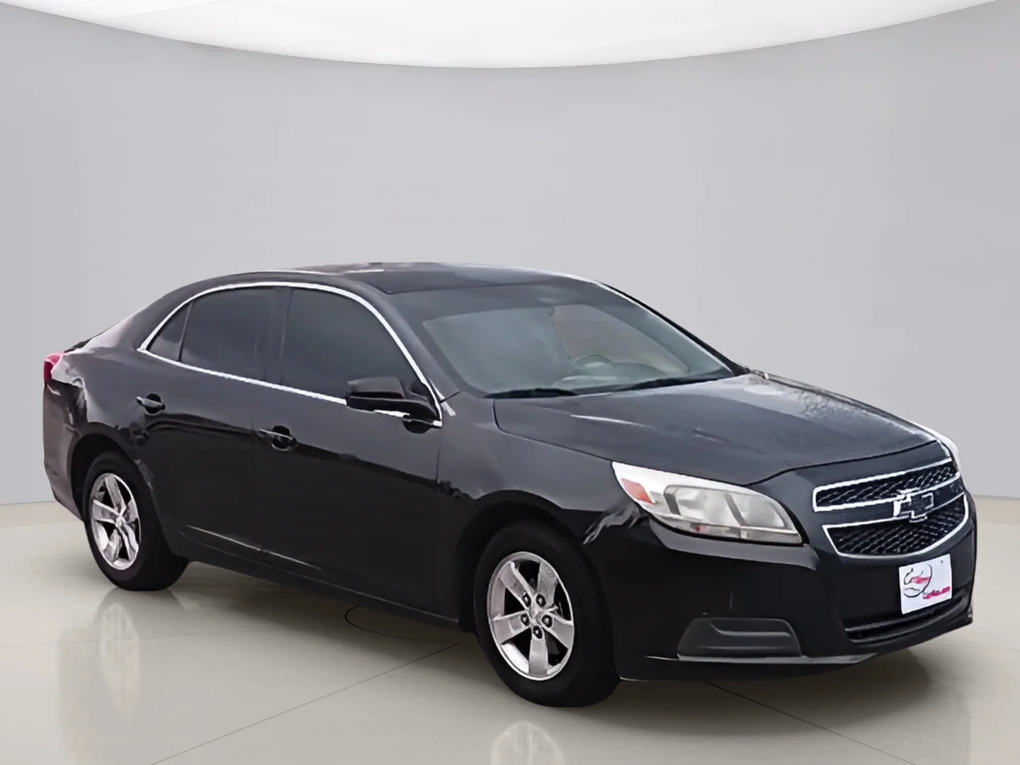 Used 2013 Black Chevrolet LS image 7