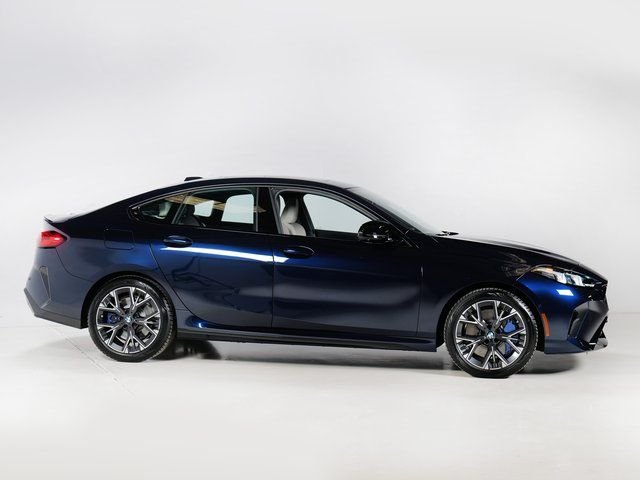 2025 BMW 2 Series M235 - Photo 28