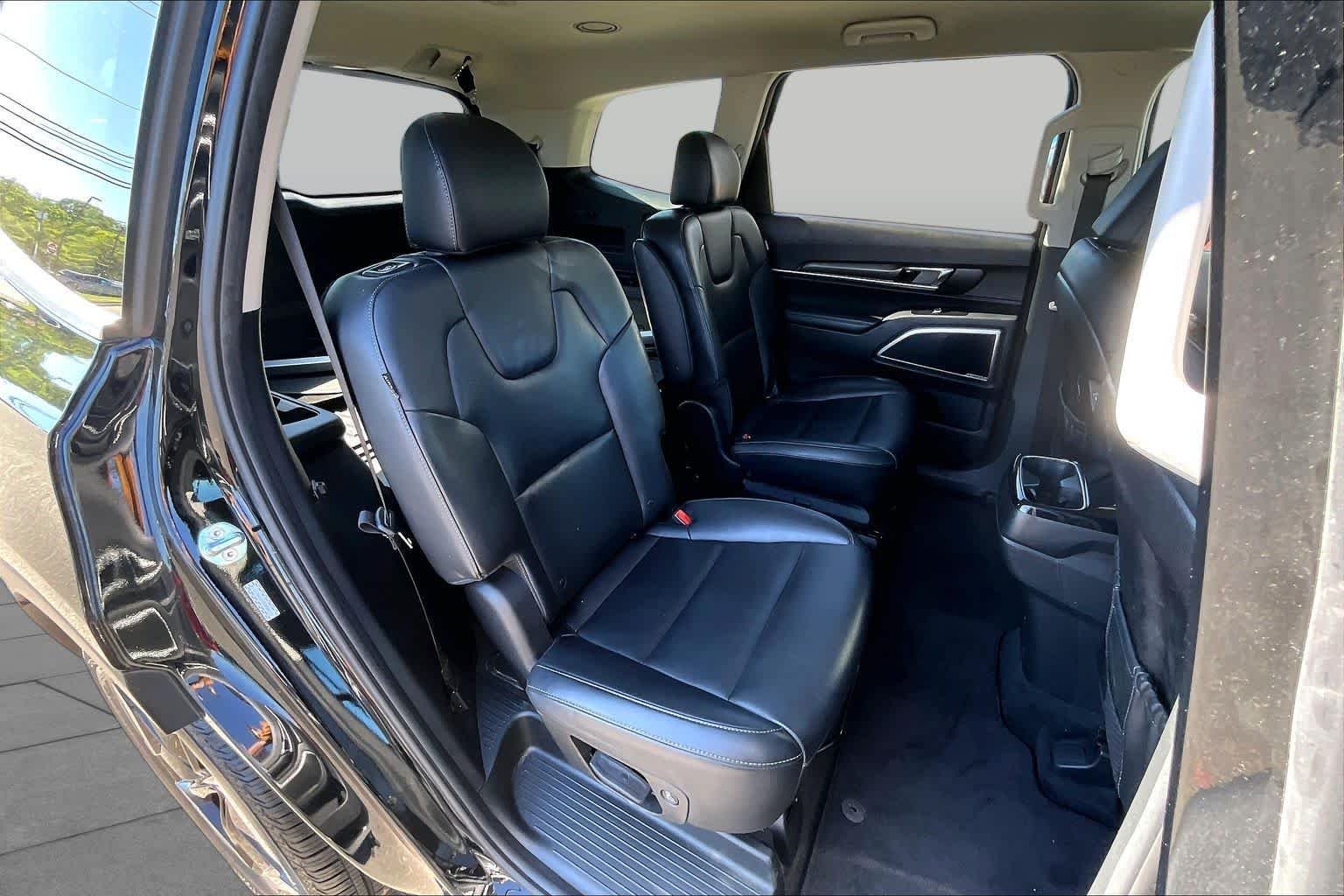 Used 2024 Ebony Black Kia S image 19