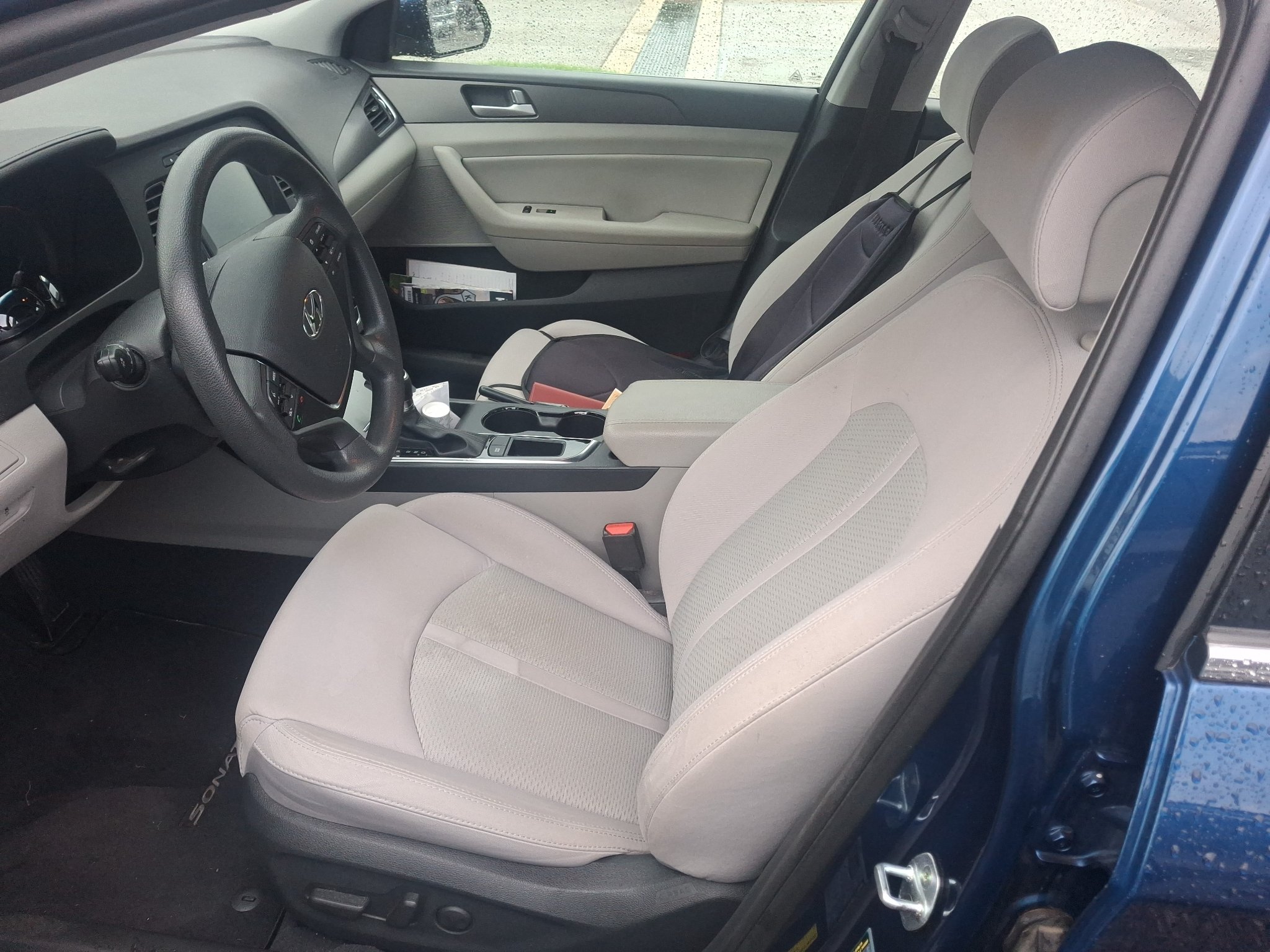 Used 2016 Lakeside Blue Hyundai 2.4L Sport image 4