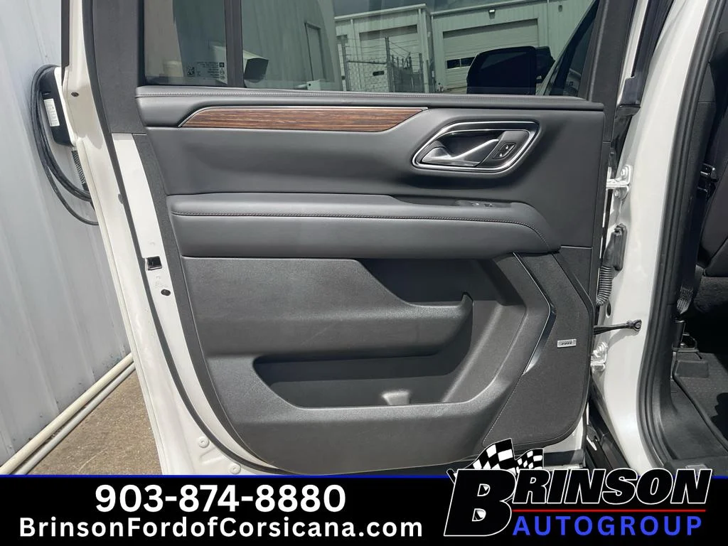 Used 2024 Iridescent Pearl Tricoat Chevrolet High Country image 19