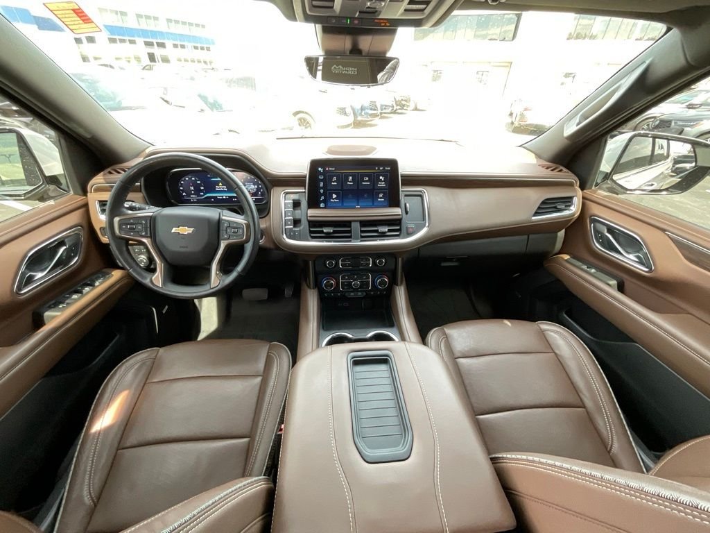 Used 2023 Beige Chevrolet High Country image 9
