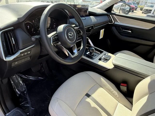 2025 Mazda CX-90 Preferred Package - Photo 11