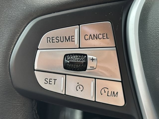Used 2023 White BMW xDrive30i image 20