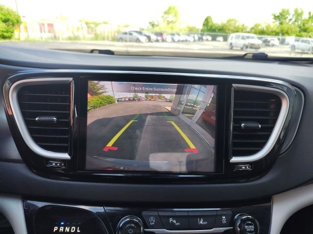 Used 2023 White Chrysler Touring L image 20