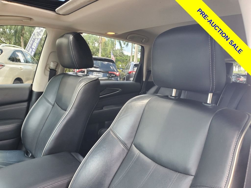 Used 2016 Gray INFINITI Base image 16