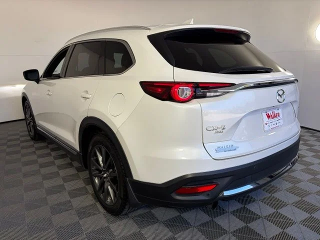 Used 2020 Snowflake White Pearl Mazda Signature image 5