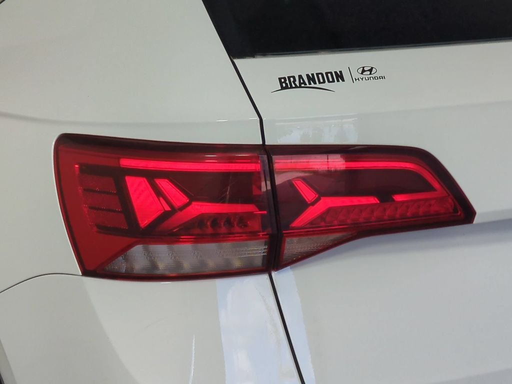 2024 Volkswagen Taos SE - Photo 8