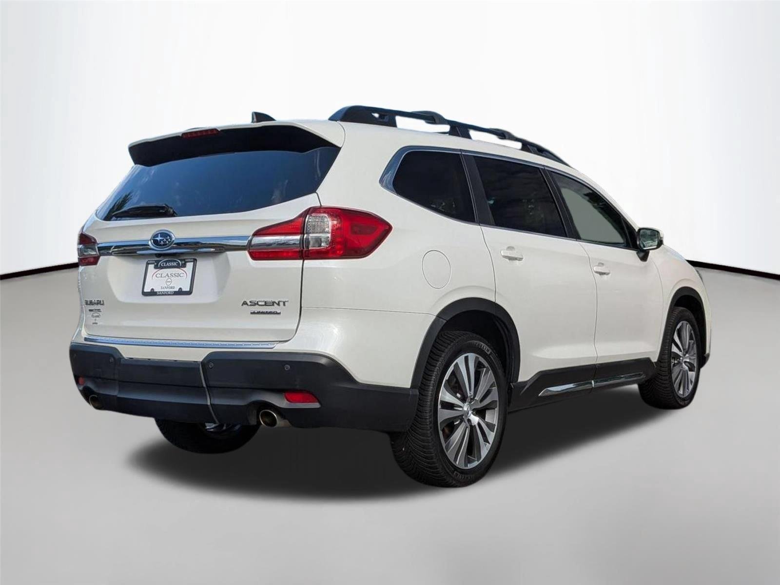 Used 2020 Crystal White Pearl Subaru Limited image 5