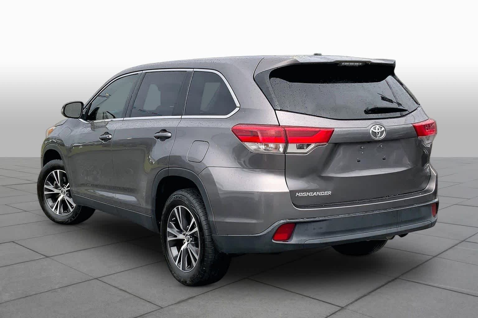 Used 2019 Predawn Gray Mica Toyota LE image 12