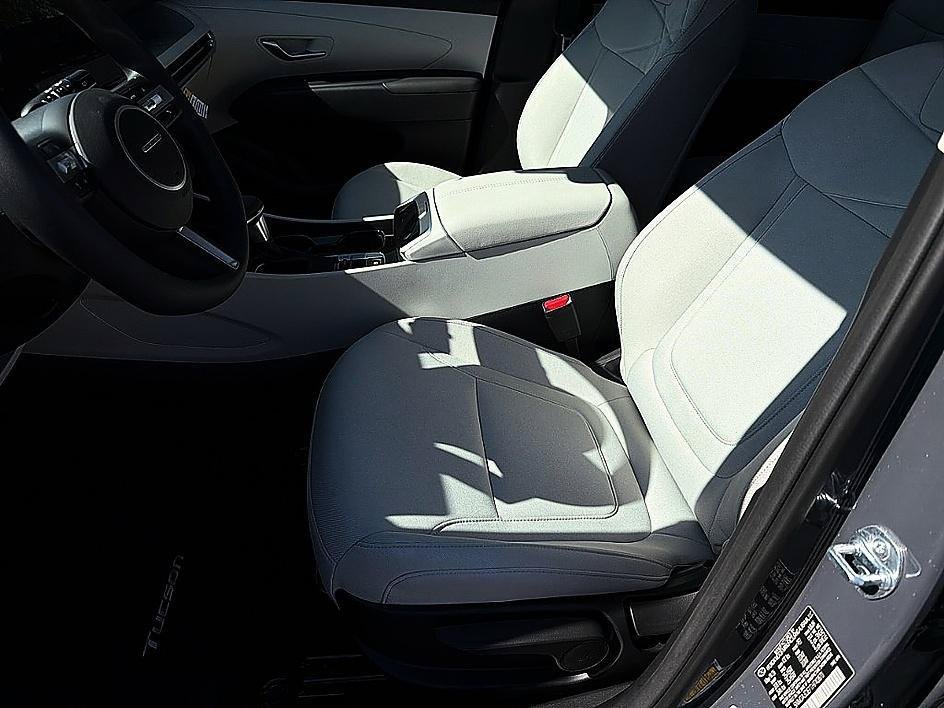 New 2026 Ecotronic Gray Hyundai SE FWD image 24