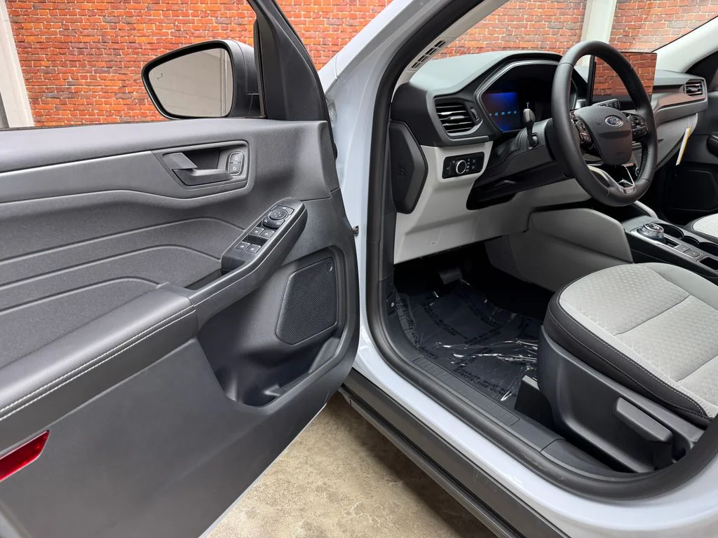 2026 Ford Escape Active - Photo 8
