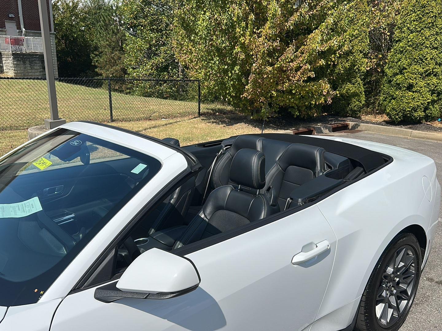 Used 2024 Oxford White Ford GT Premium image 32