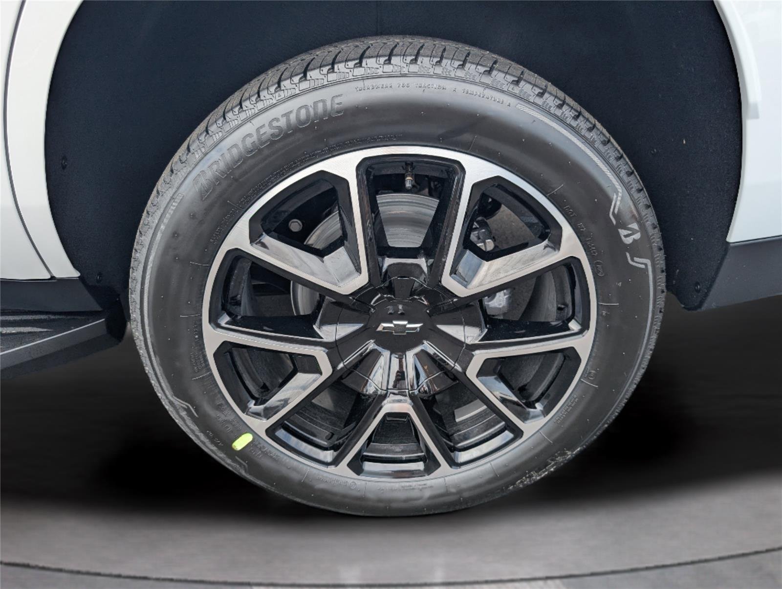 New 2026 Summit White Chevrolet RST image 36