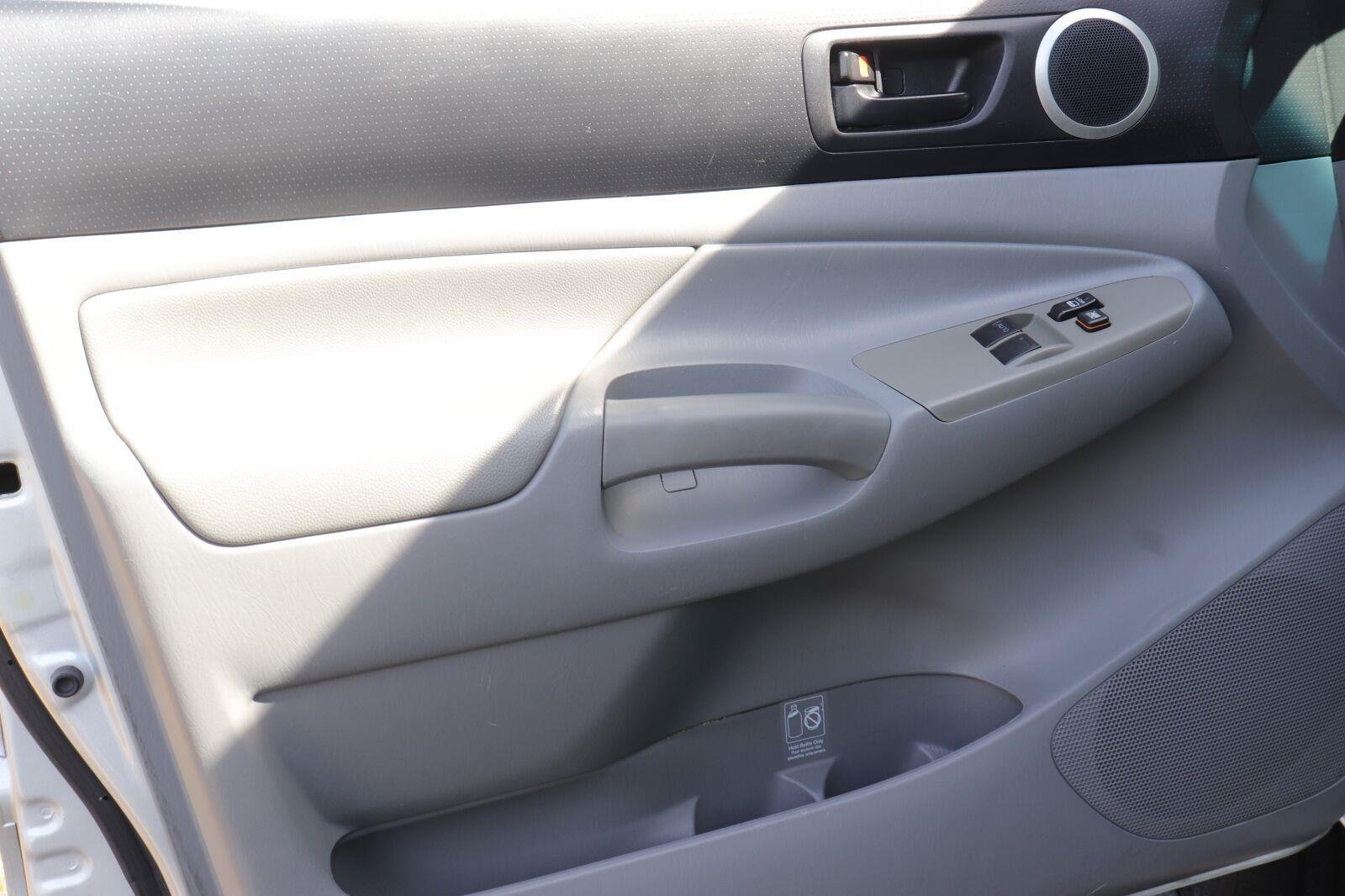 Used 2008 Silver Streak Mica Toyota Base image 10
