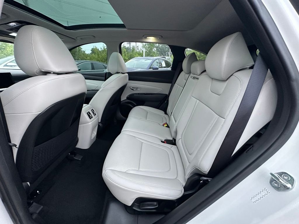 2025 Hyundai Tucson Limited - Photo 13