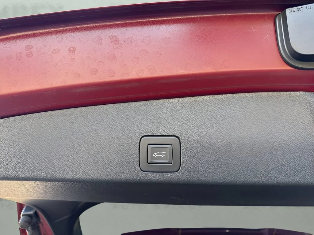 Used 2024 Cinnabar Metallic Buick Avenir image 29