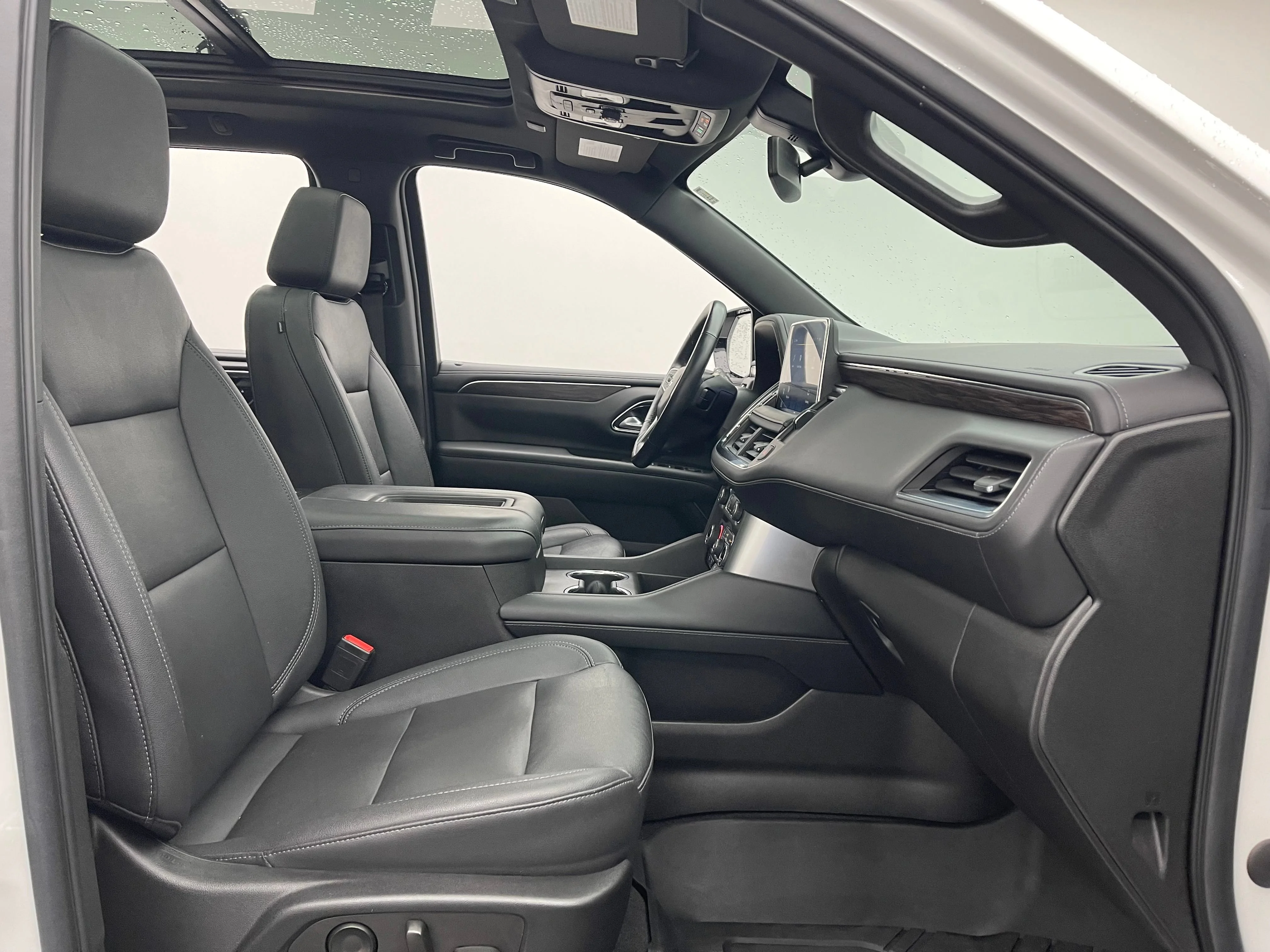 Used 2022 Iridescent Pearl Tricoat Chevrolet Z71 image 37