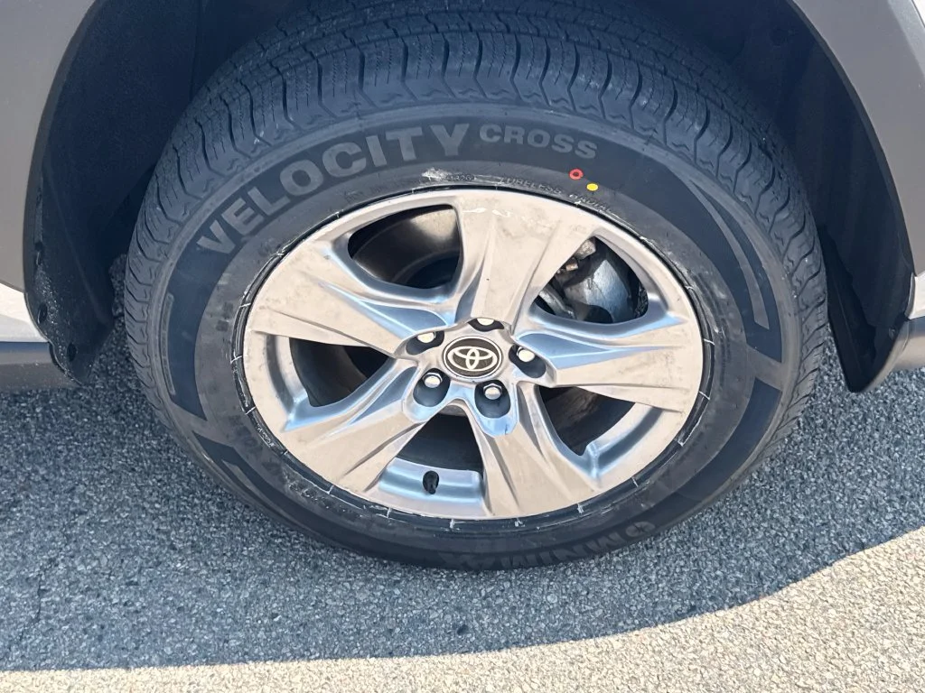 Used 2025 Silver Toyota XLE image 43