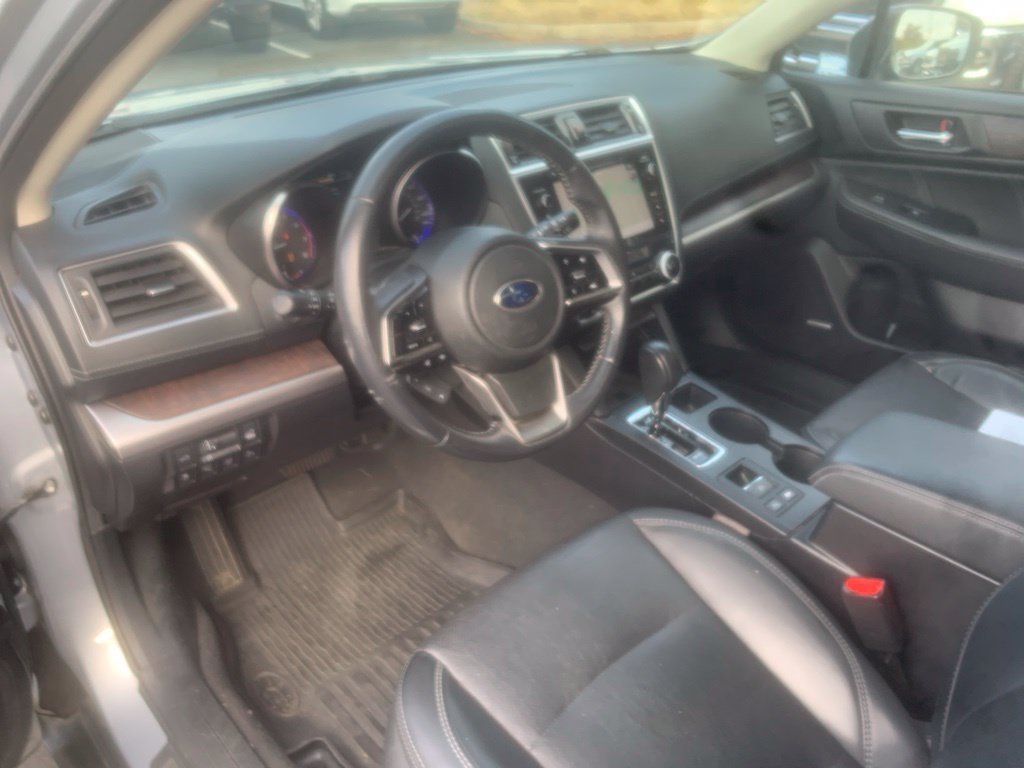 Used 2019 Silver Subaru 2.5i image 11