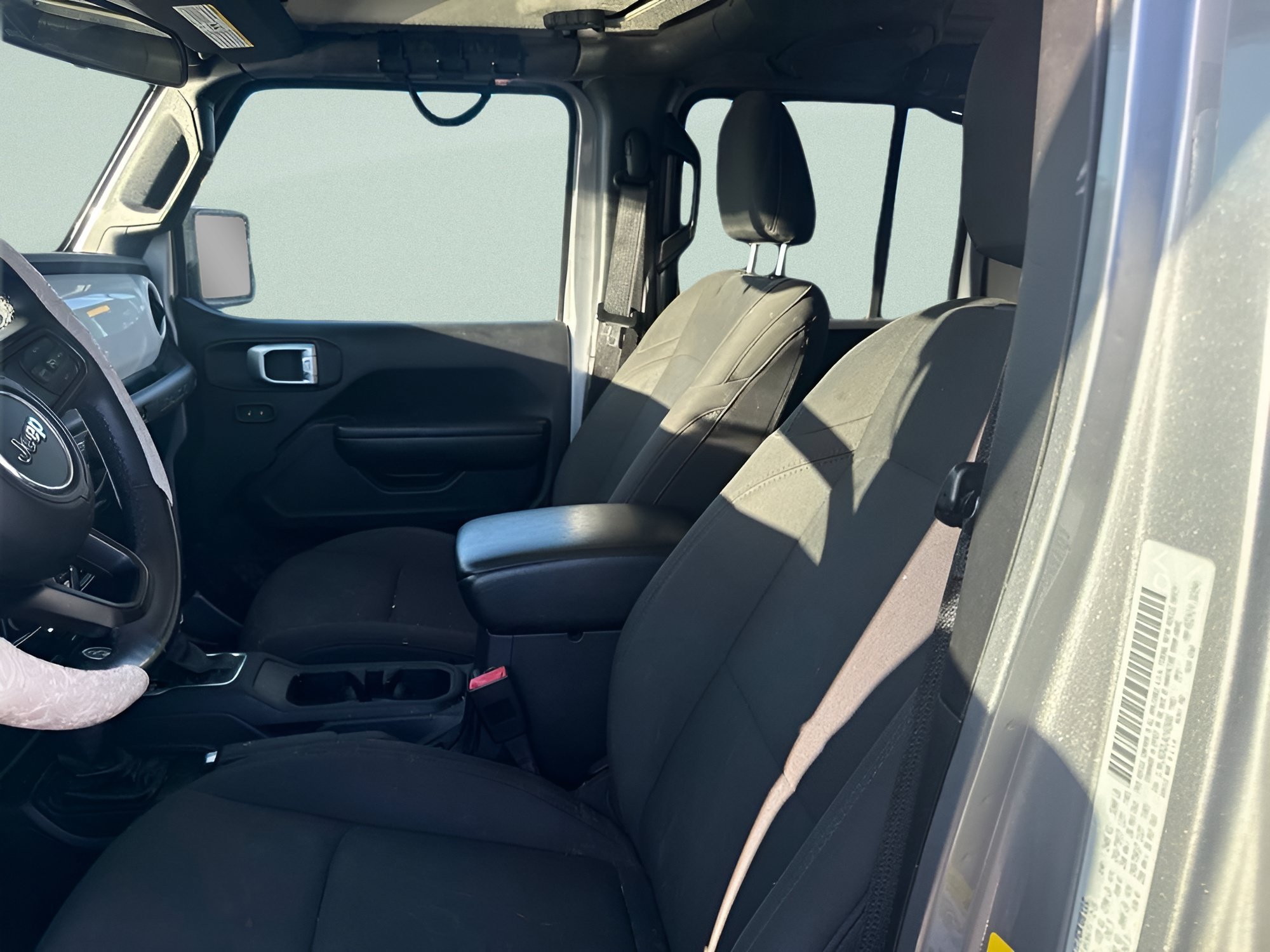 Used 2018 Billet Silver Metallic Clearcoat Jeep Unlimited Sport S image 29
