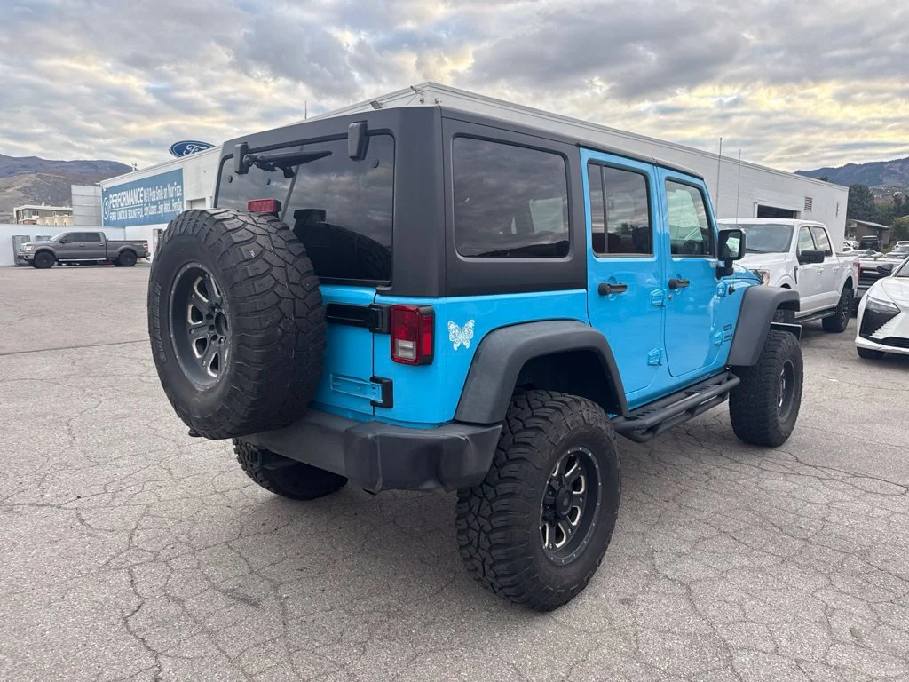 Certified Used 2017 Chief Clearcoat Jeep Unlimited Sport image 6