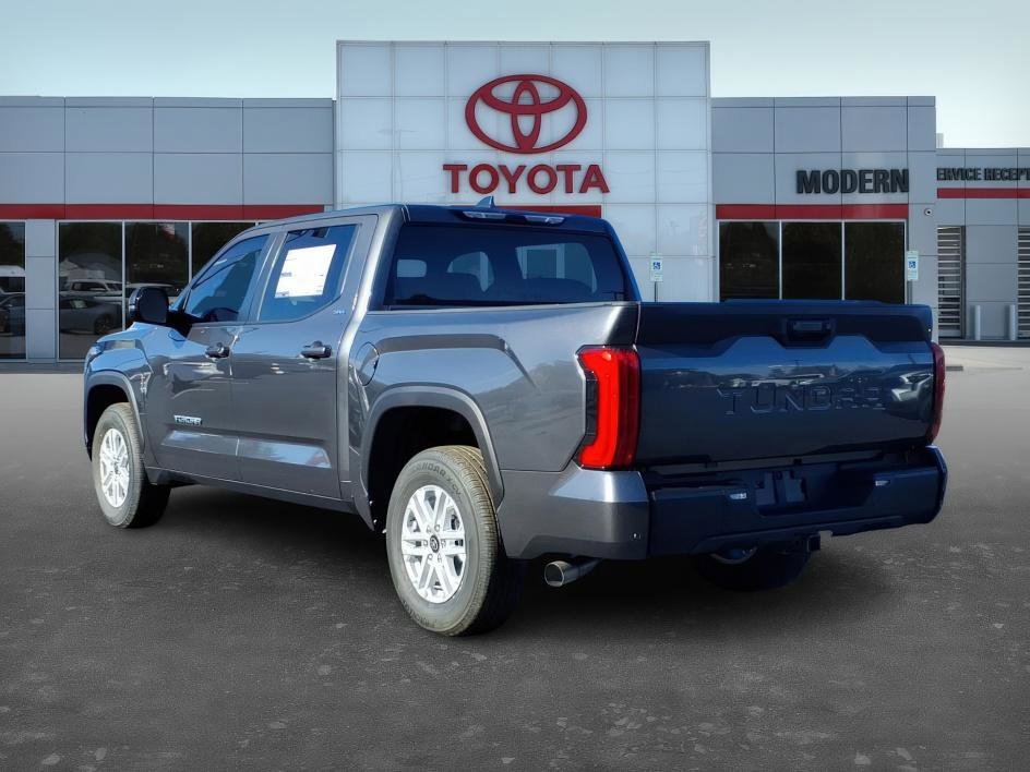 2026 Toyota Tundra SR5 - Photo 4