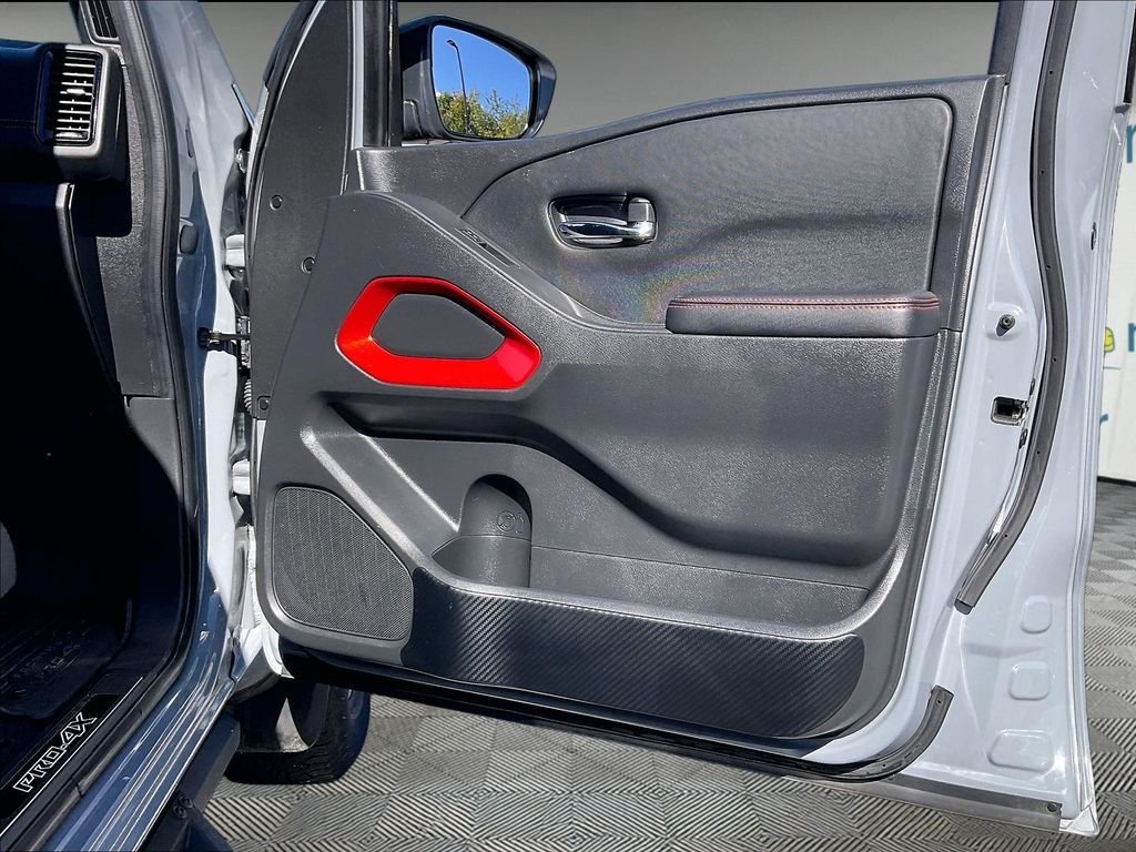 Used 2023 Boulder Gray Pearl Nissan PRO-4X image 11