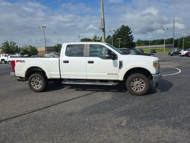 Used 2019 Oxford White Ford XL image 2