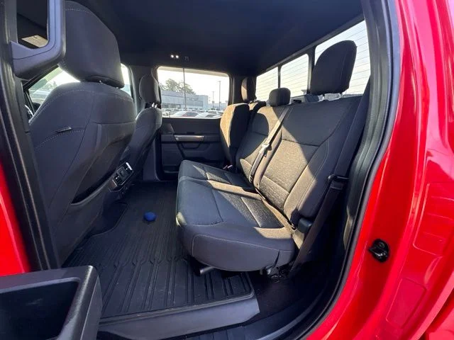 Used 2021 Red Ford XLT image 12