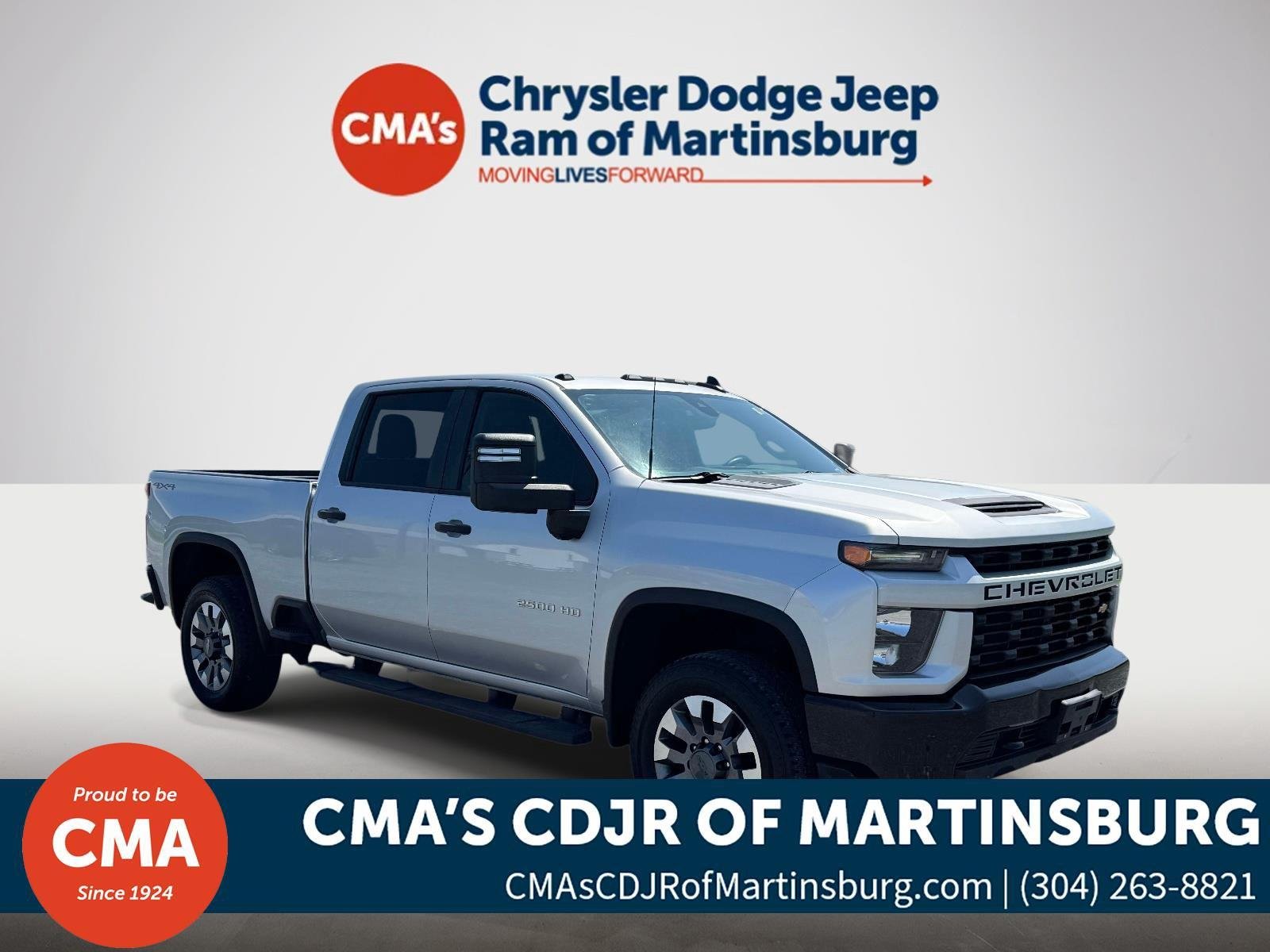 Used 2022 Silver Ice Metallic Chevrolet Custom image 1