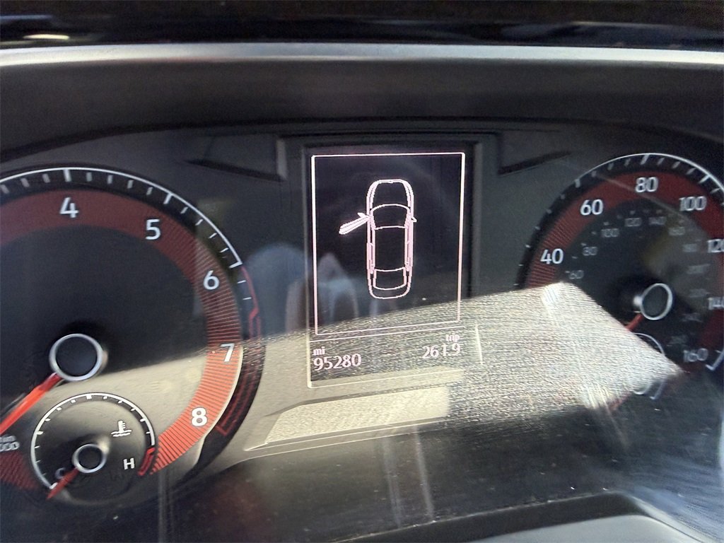 2020 Volkswagen Jetta S R-Line photo 4