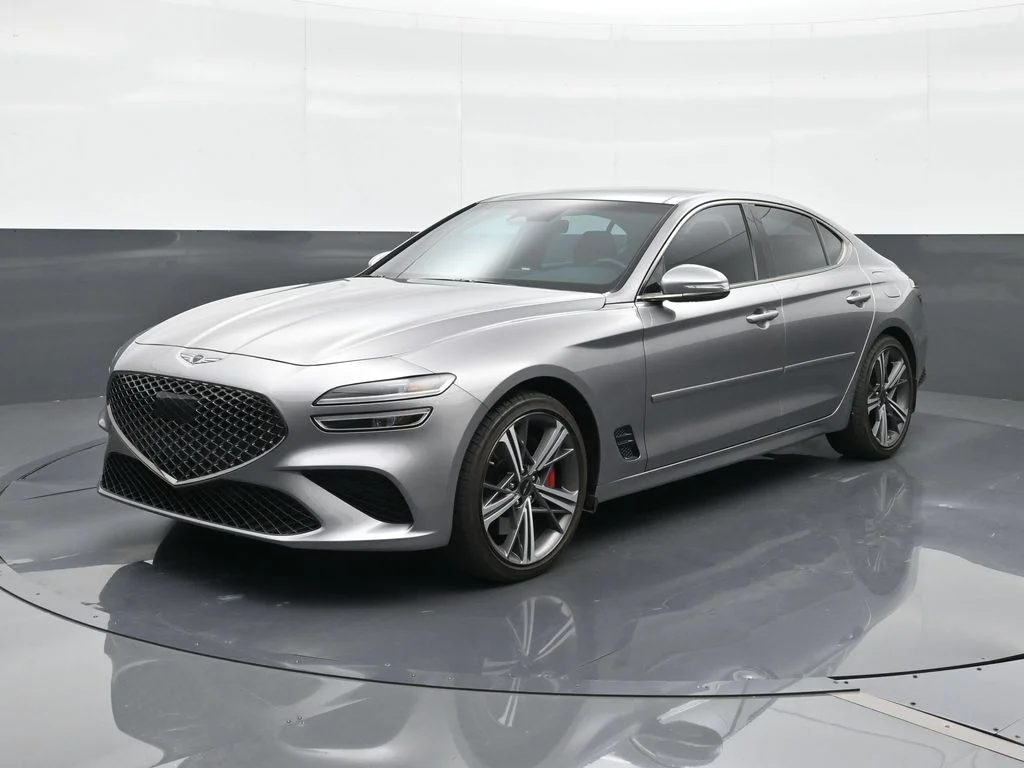 Used 2025 Silver Genesis 2.5T image 1