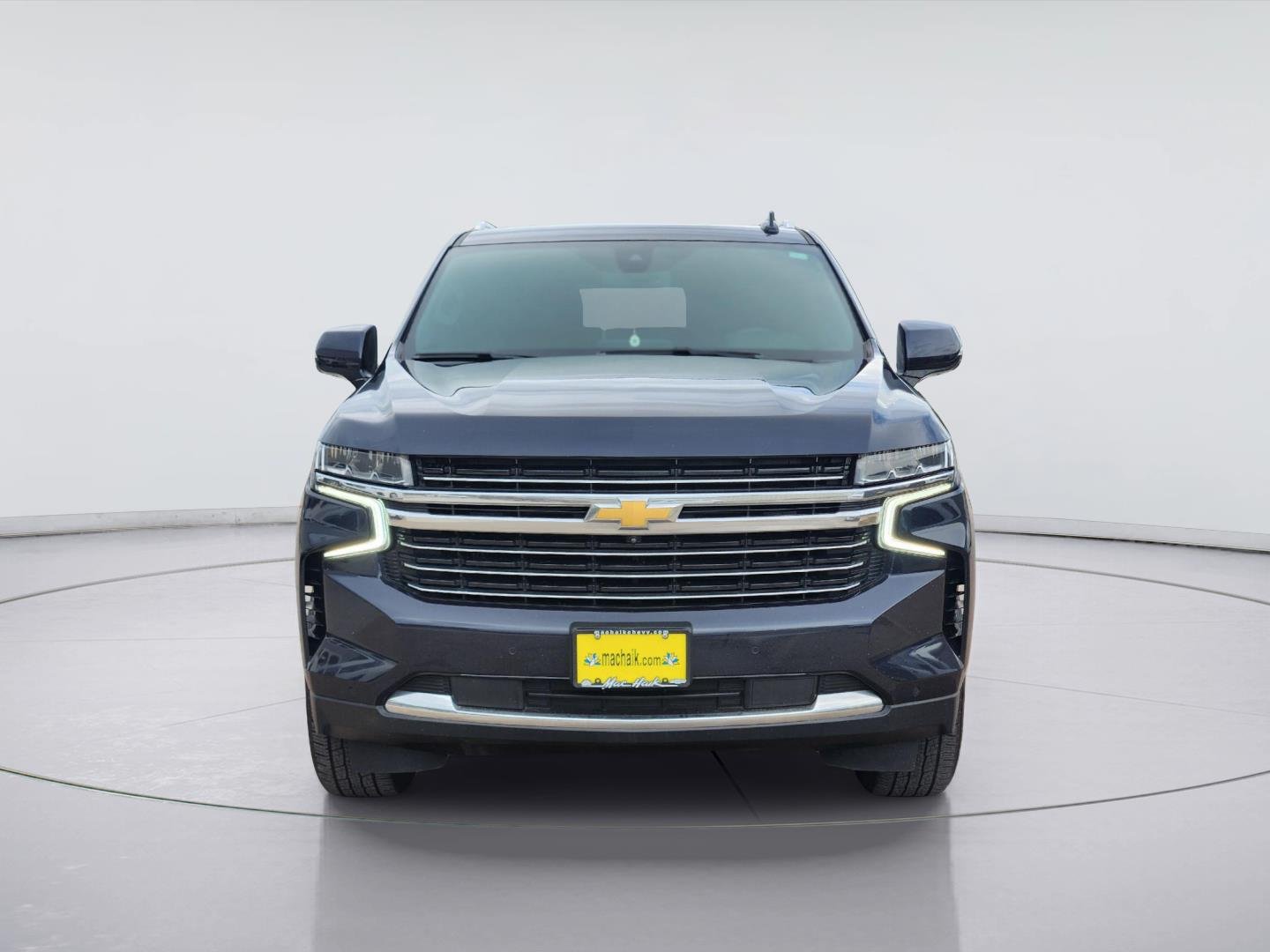 2022 Chevrolet Tahoe photo 2 of 34