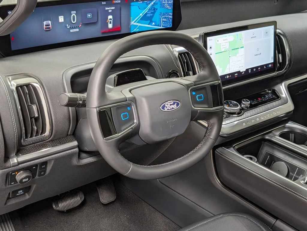 New 2027 Agate Black Metallic Ford MAX Platinum image 10