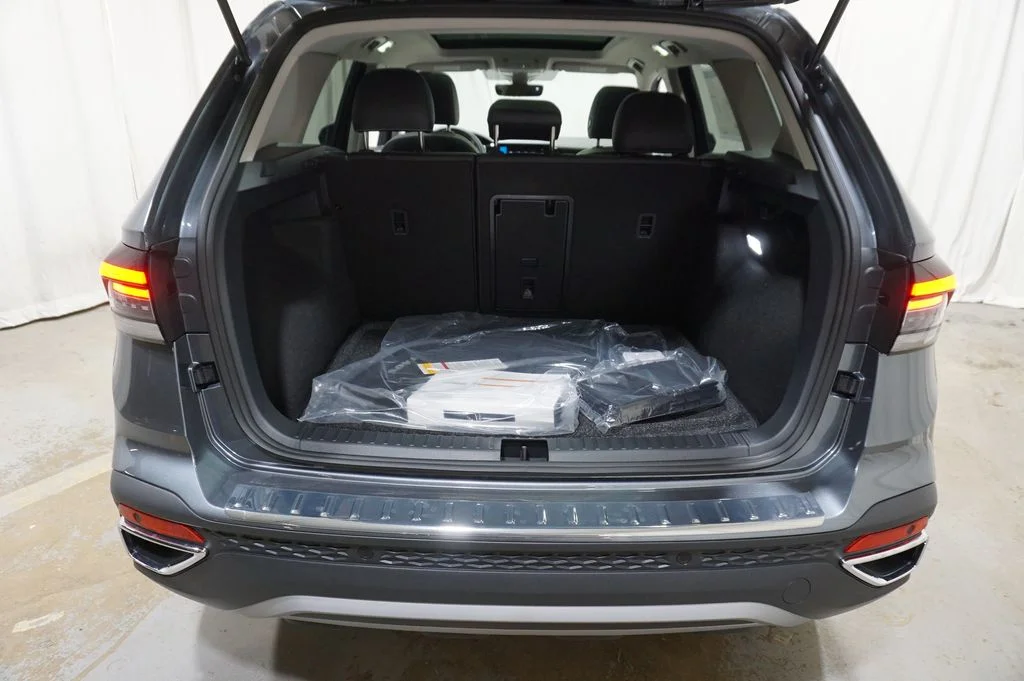 New 2026 Gray Volkswagen 1.5T SE image 27