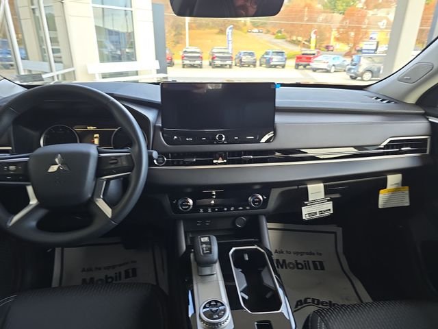 Used 2025 Black Mitsubishi ES image 11