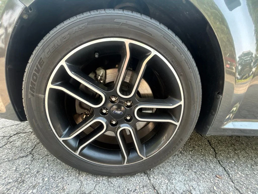 Used 2015 Black Ford SEL image 40