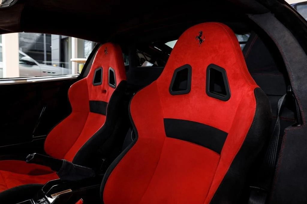 Used 2004 Rosso Scuderia Ferrari  image 23