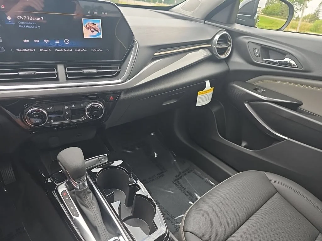 2026 Chevrolet Trax Activ - Photo 16