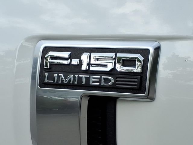 Used 2023 White Ford Limited image 9