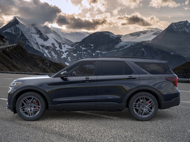 New 2026 Agate Black Metallic Ford ST image 3