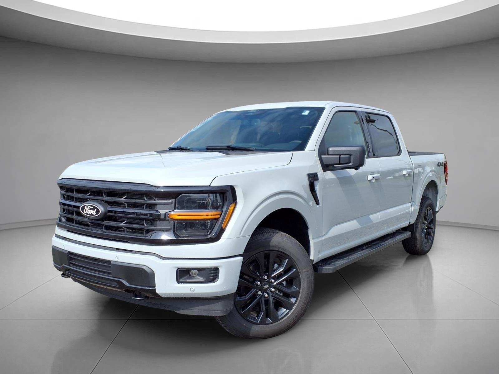 New 2026 Avalanche Ford XLT image 1