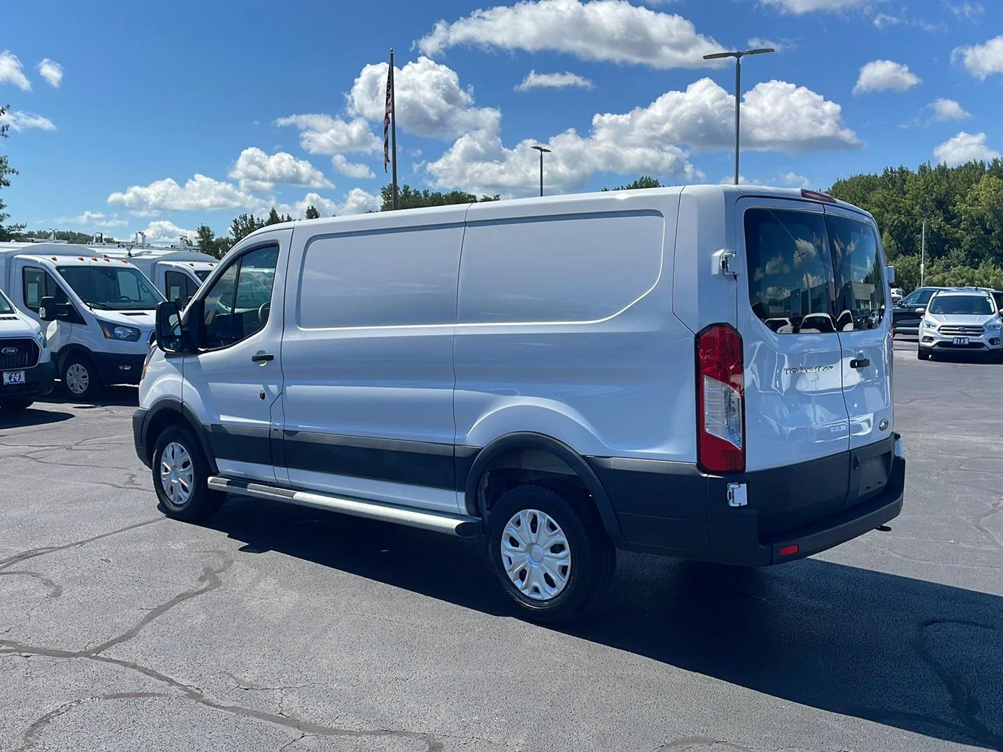 Used 2025 Oxford White Ford  image 3