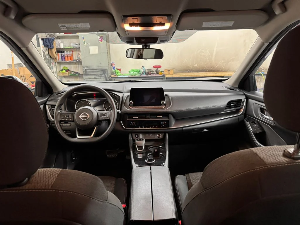 Used 2024 Silver Nissan SV image 26
