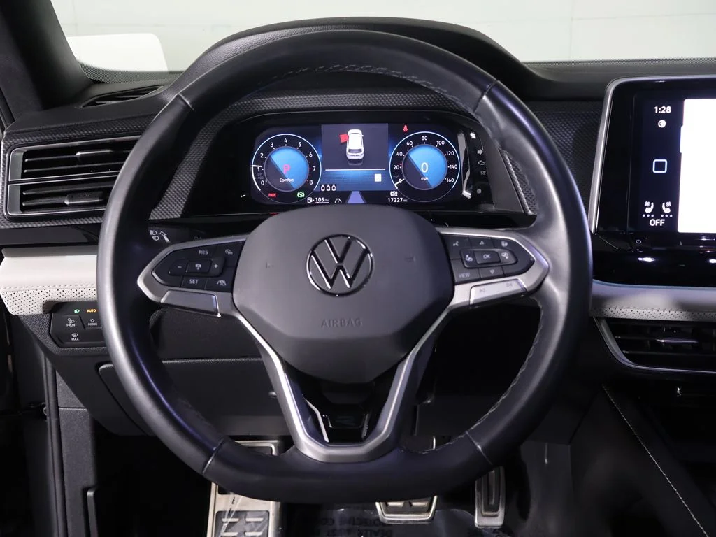 Used 2024 Gray Volkswagen 2.0T SEL Premium R-Line image 40