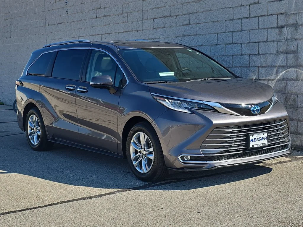 Used 2022 Gray Toyota Limited image 14