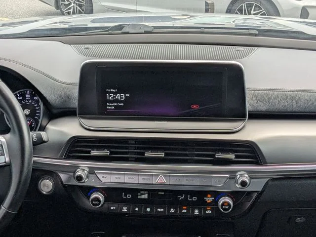 Used 2022 Silver Kia S image 17